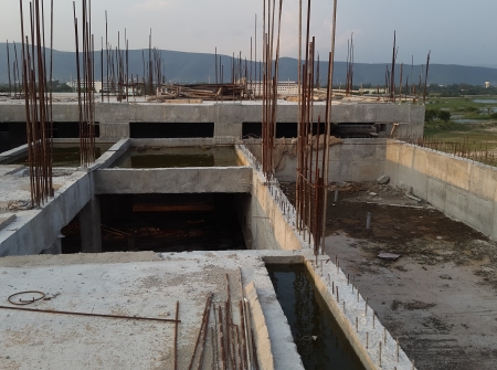 1) 2 BHK flats with Top roof Swimming pool.jpg